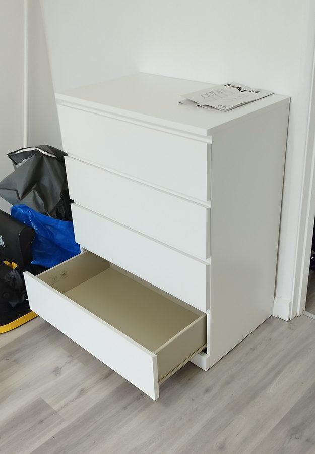 White MALM 4-drawer